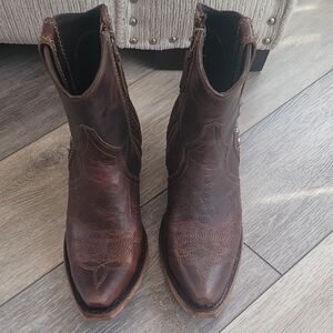 Lane Sierra Noche Brown Western Studded Booties